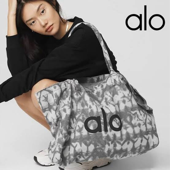 Alo tie dye tote bag